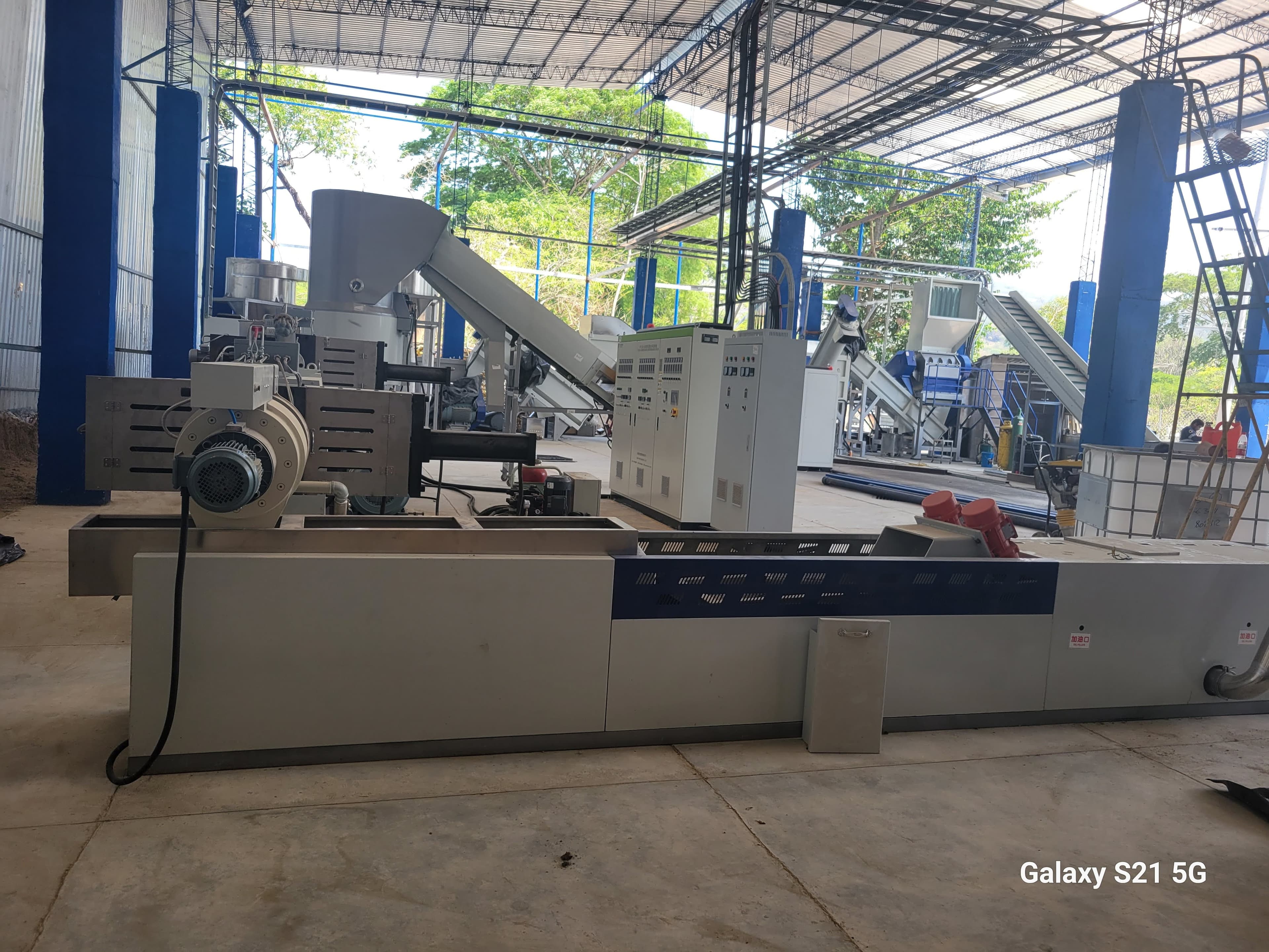 Planta de reciclaje y línea de pelletizado de plásticos ROMEZA